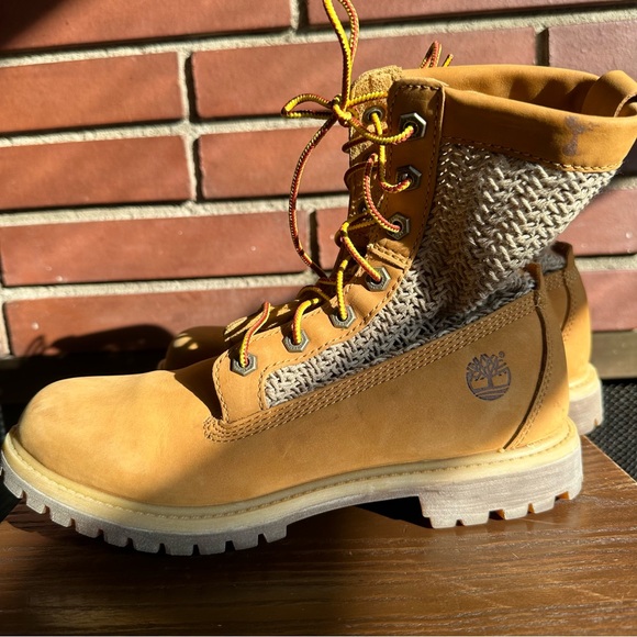 Timberland Women’s Open Weave Wheat Combat Boots Size: 8 - Picture 2 of 10